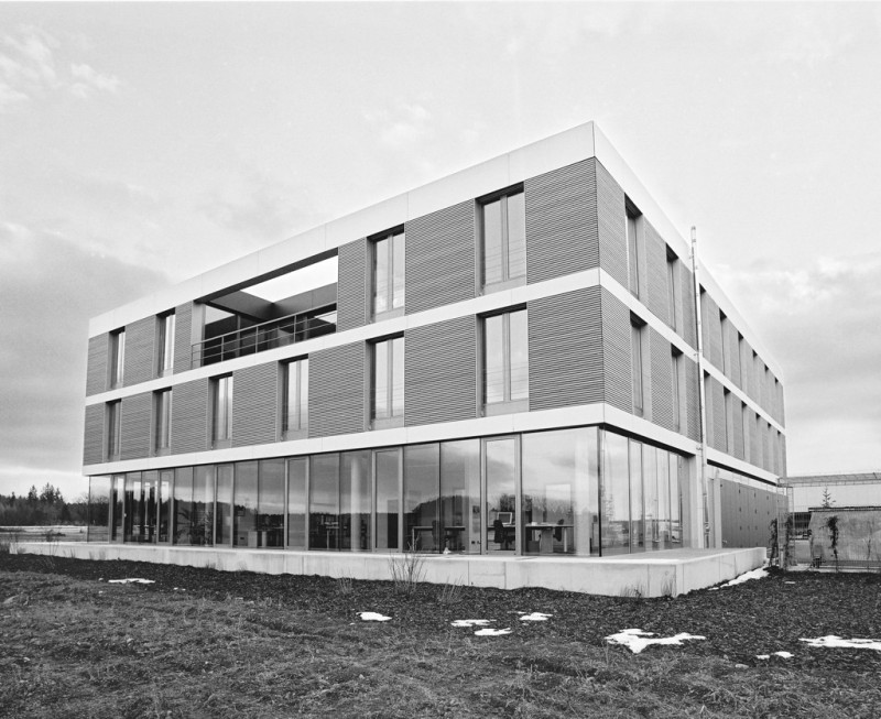 Büro- und Betriebsgebäude in Gilching